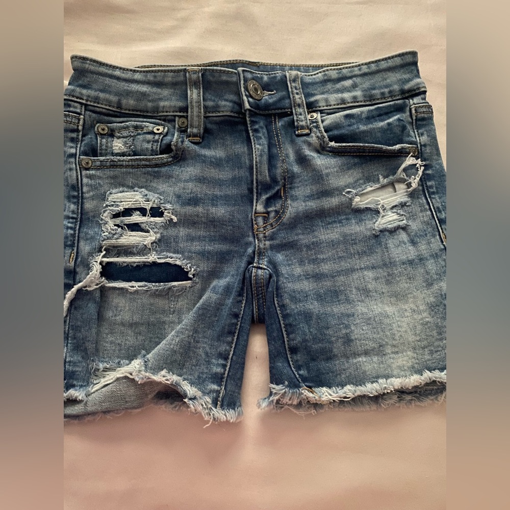 American Eagle, size 2 distressed denim shorts